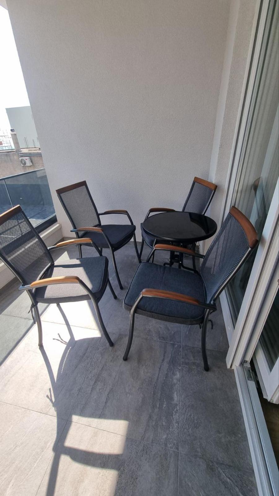 Apartment 1 Bedroom In With Free Parking And Secured Parking On Makarska